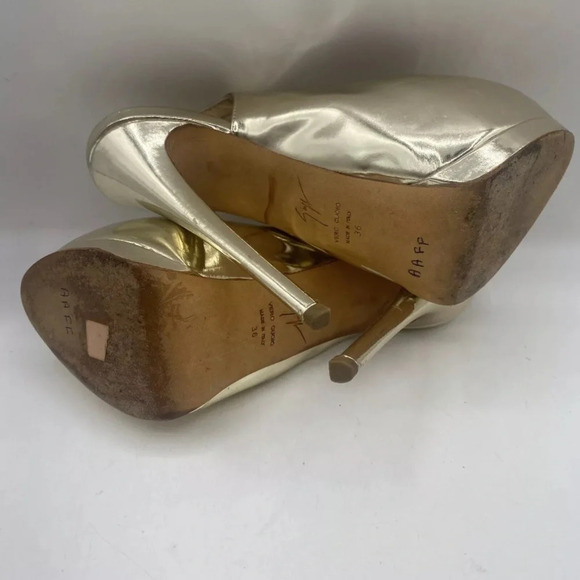 Giuseppe Zanotti Sharon 105‎ Gold Mirror Pumps Womens Size 36 US 6 - Picture 10 of 10